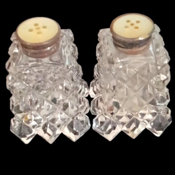 2 Pair Molded Crystal Diamond Pattern Salt & Pepper Shakers Silver & M.O.P. Tops - Picture 4 of 8